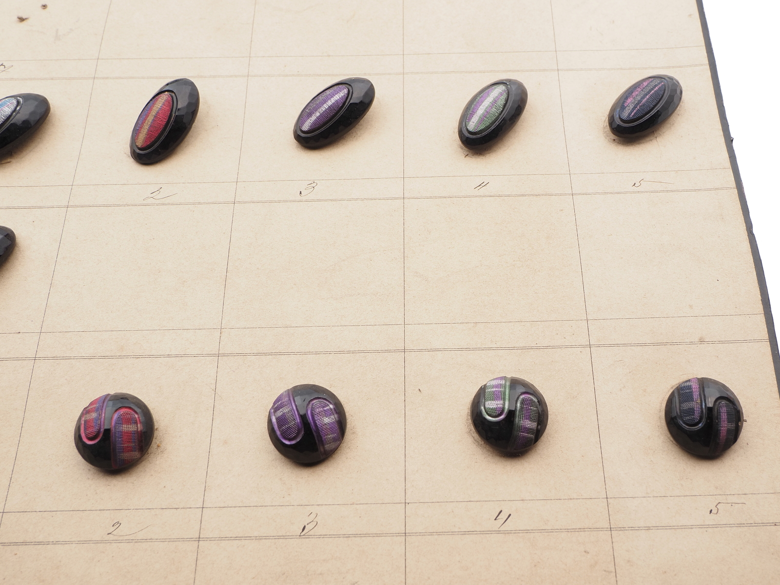 Sample card (32) Czech antique glass buttons fabric effect black