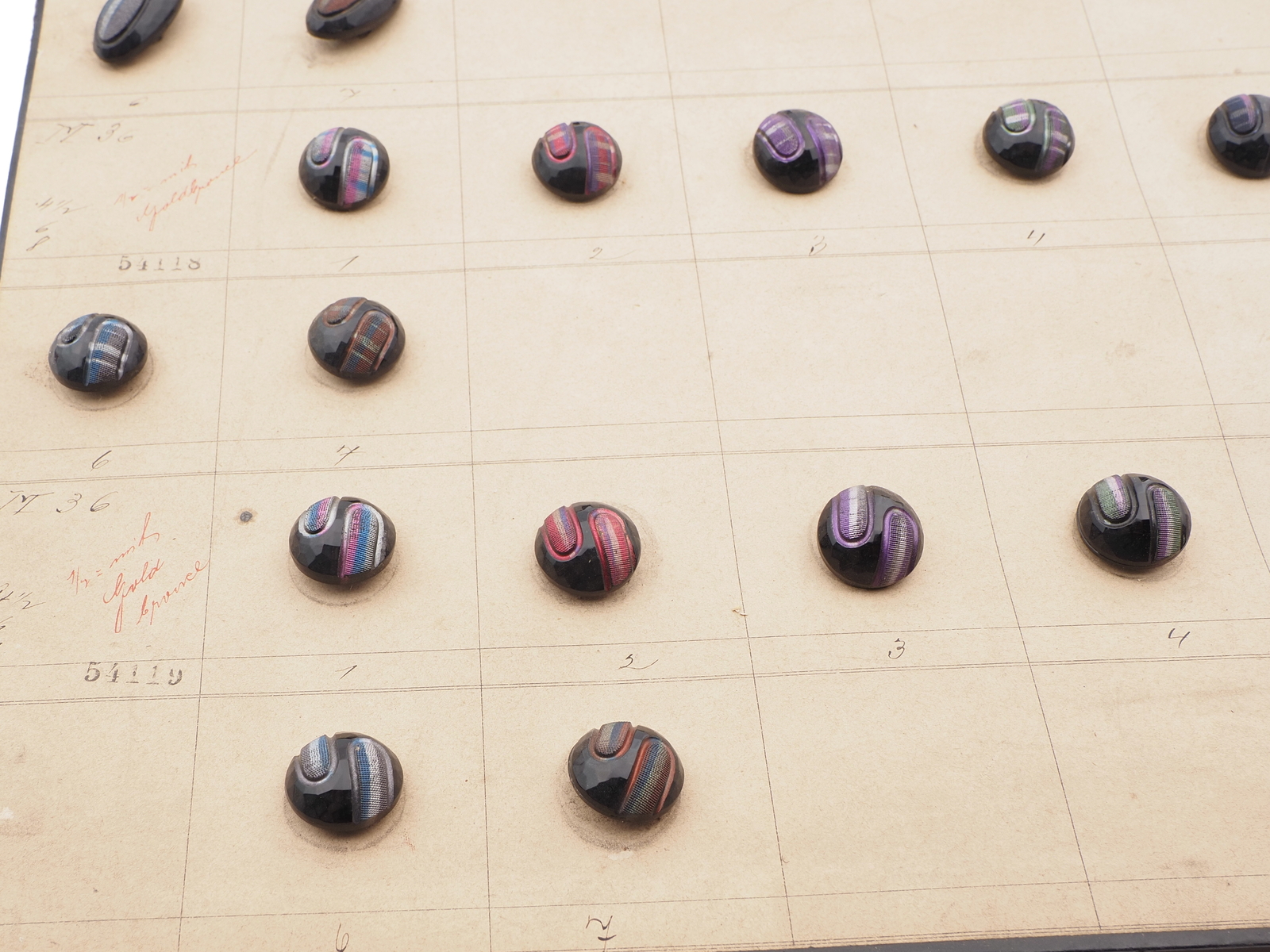 Sample card (32) Czech antique glass buttons fabric effect black