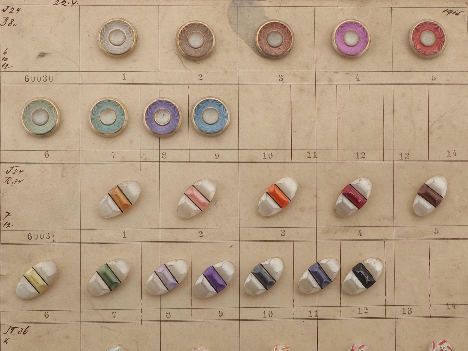 1915 Sample card (46) Czech antique glass buttons pearl satin hand painted
