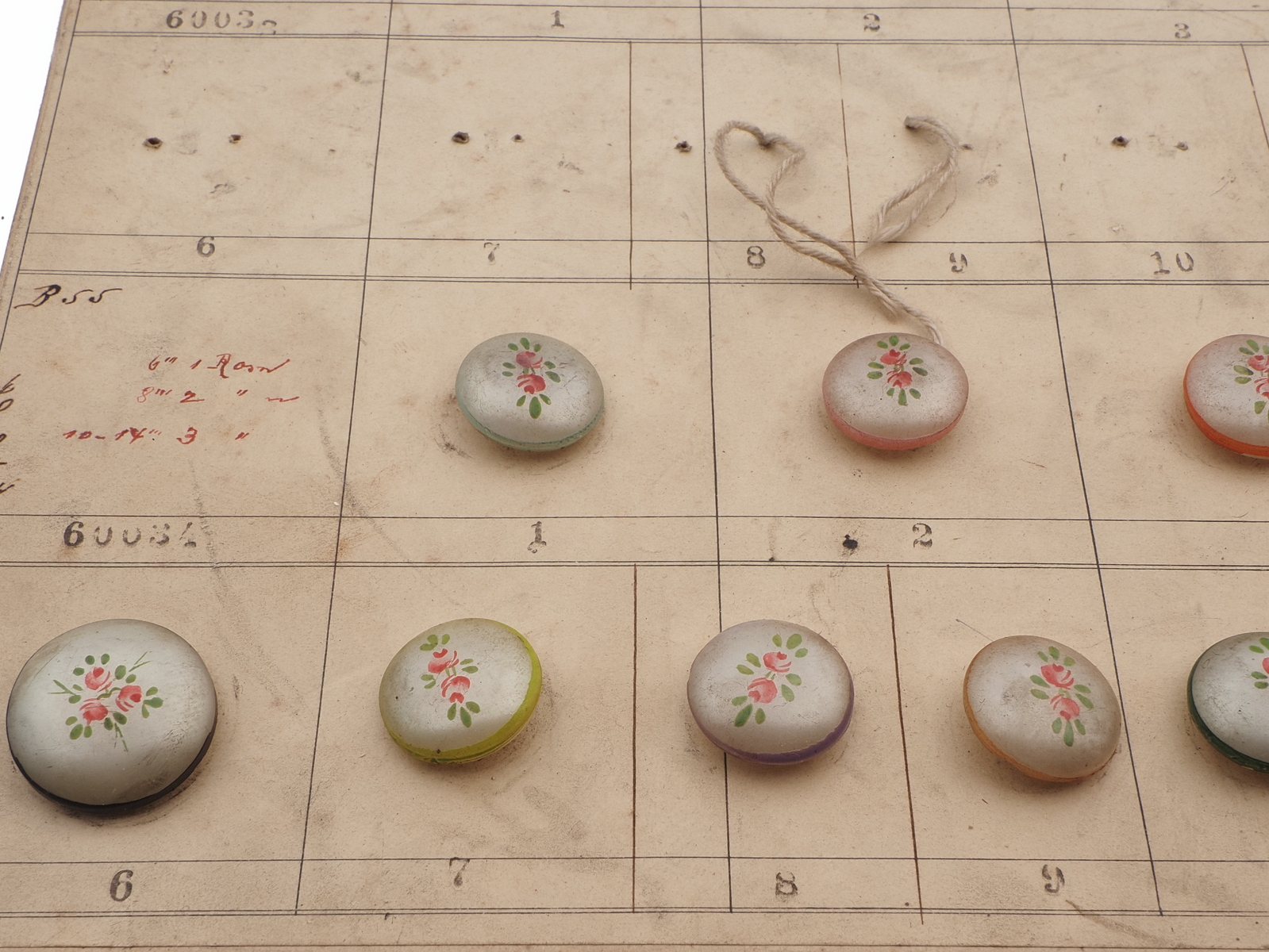 1915 Sample card (46) Czech antique glass buttons pearl satin hand painted