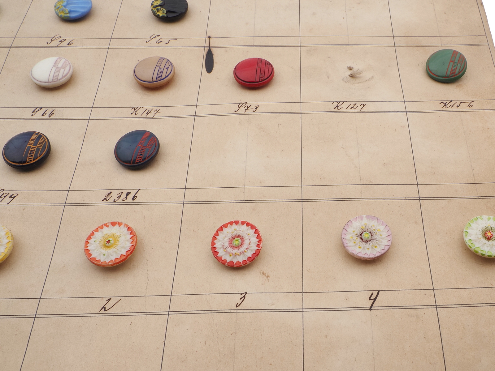 1936 Sample card (39) Czech antique glass buttons geometric floral Deco