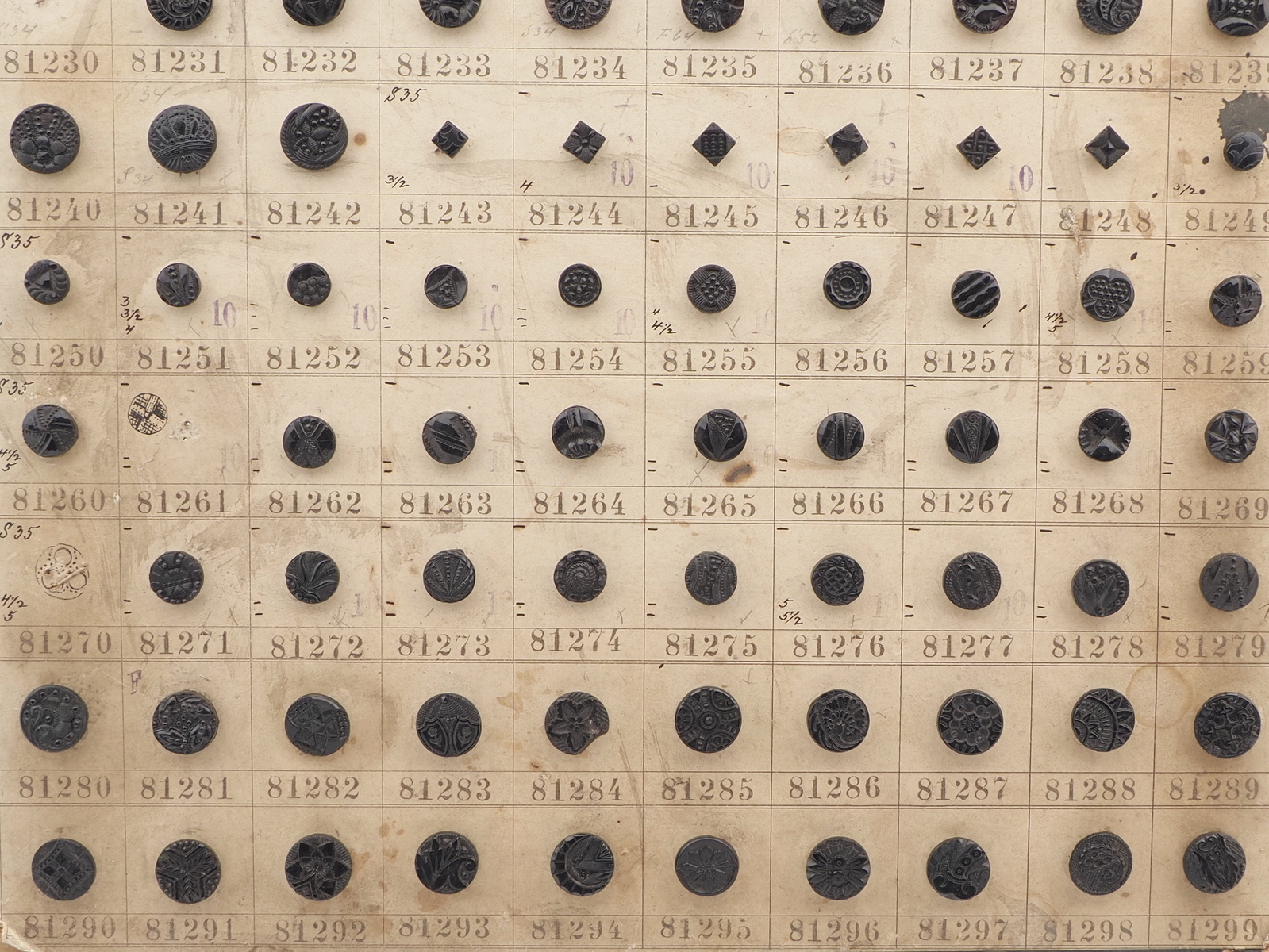 Sample card (143) Czech antique black glass buttons