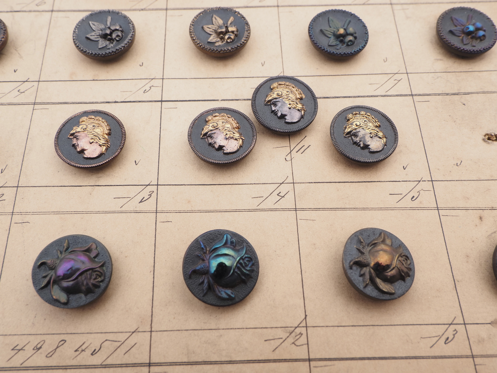 Sample card (94) Czech antique glass buttons duck bird dog Roman flower