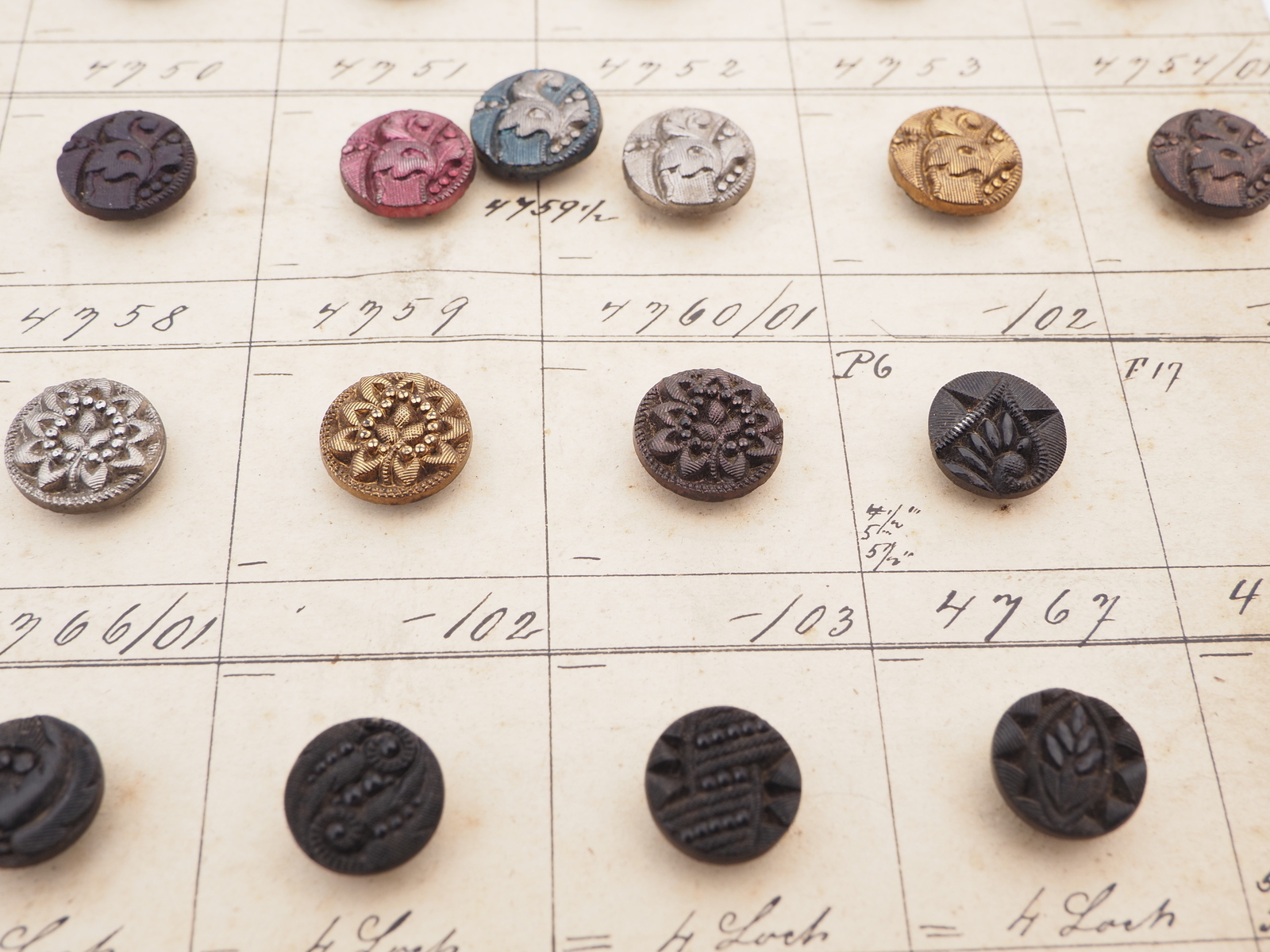 Sample card (118) Czech antique glass buttons