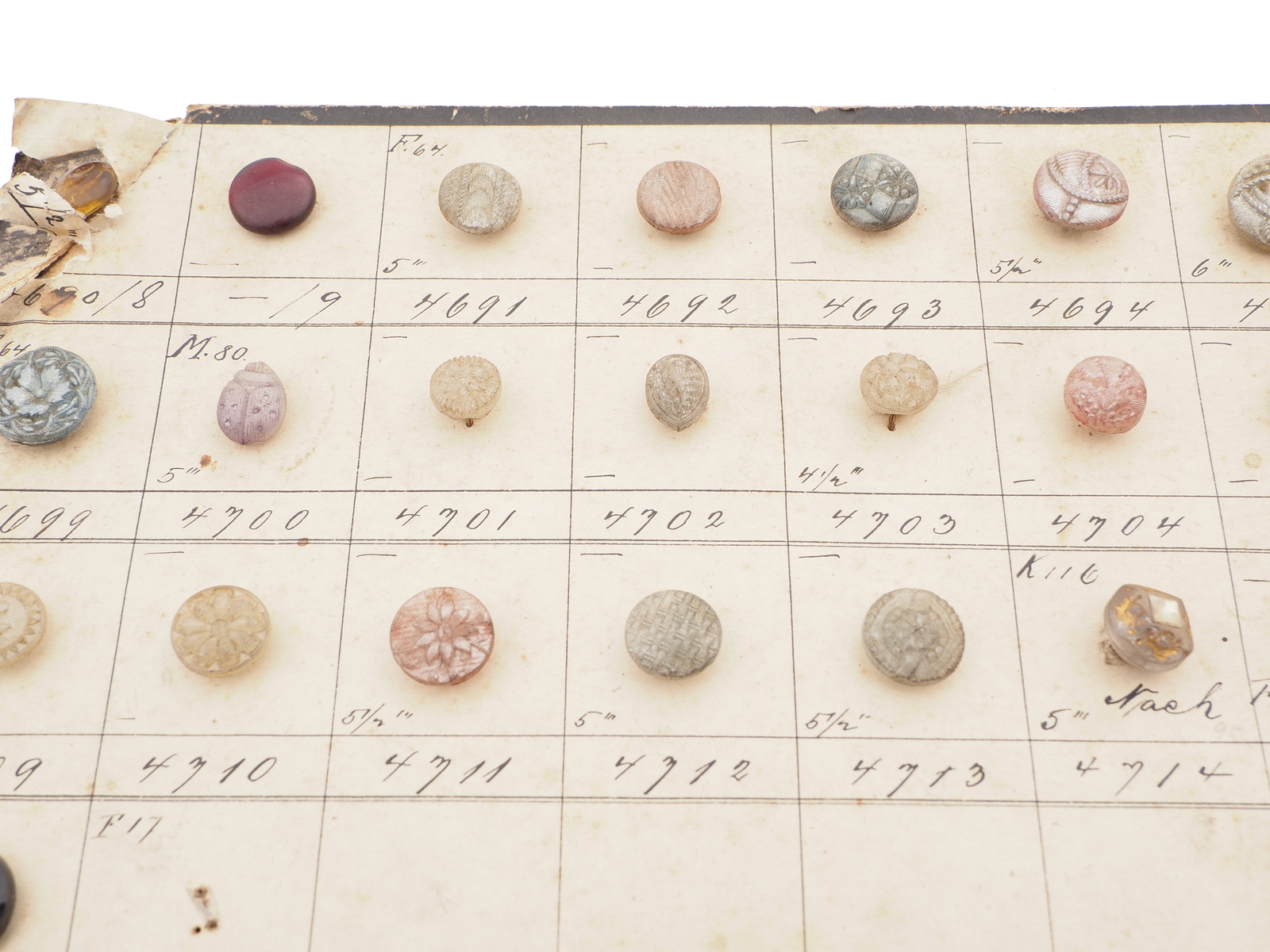 Sample card (118) Czech antique glass buttons