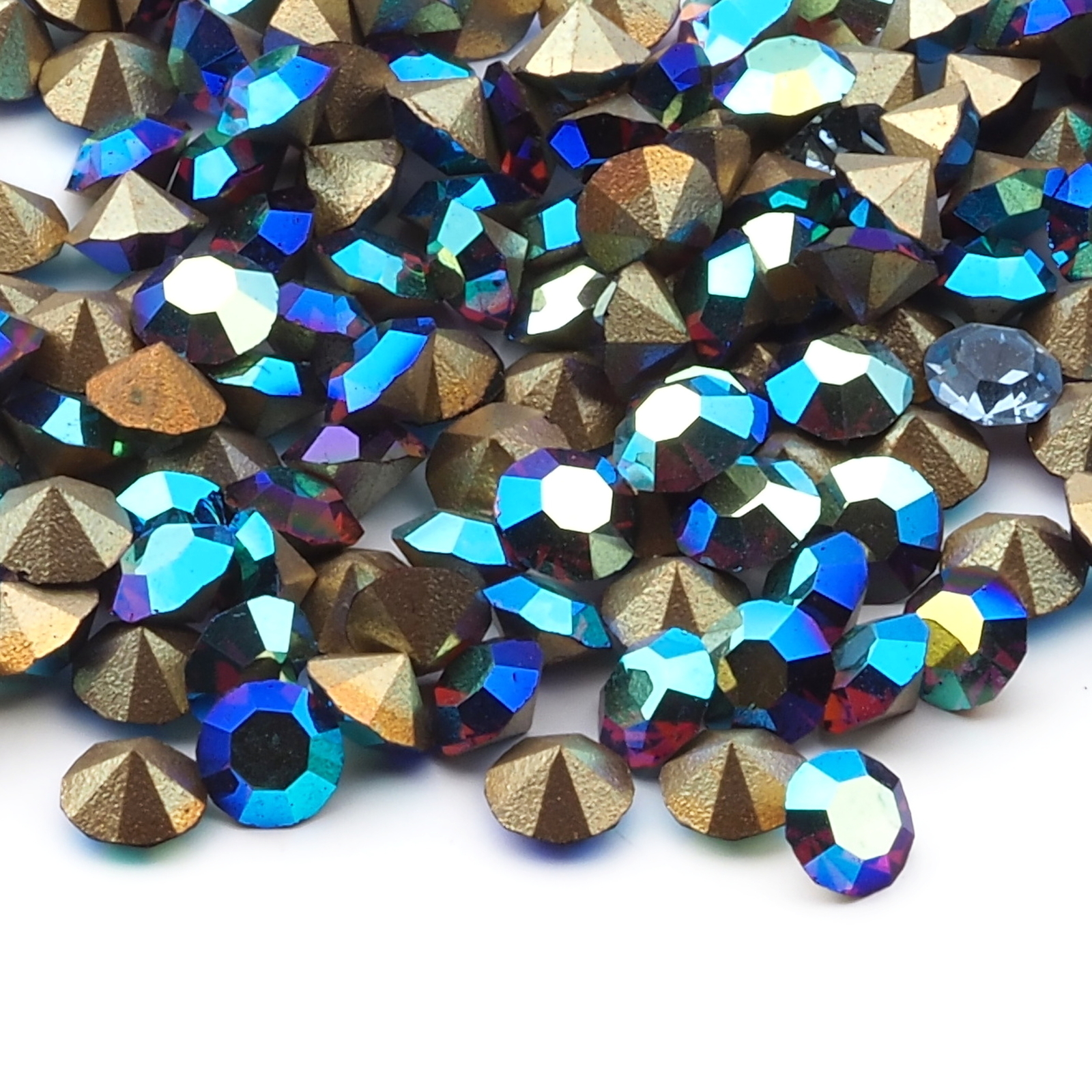 Lot (280) Czech vintage foiled round faceted vitrail glass rhinestones 3.5mm