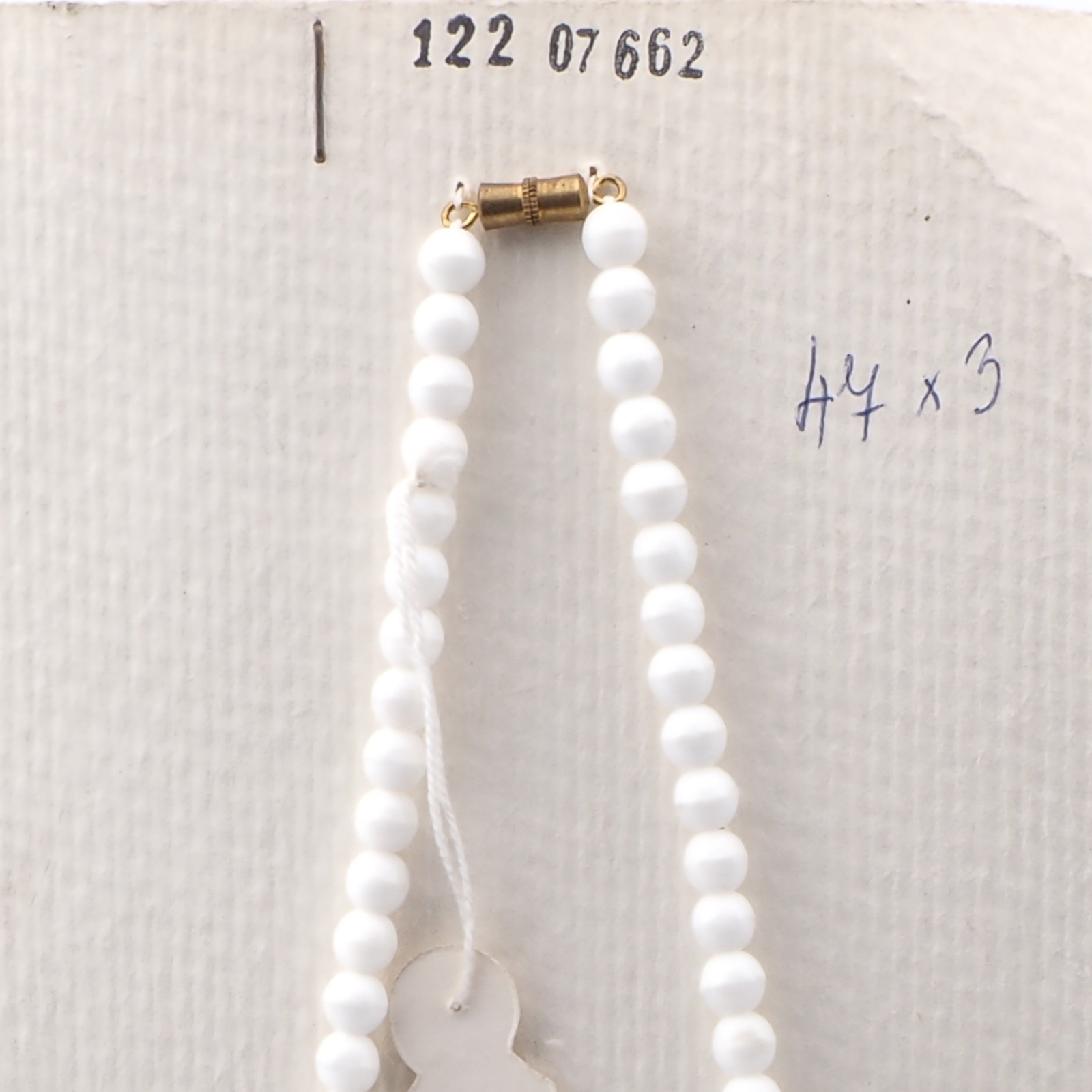 Vintage Czech white glass pendant bead tribal style necklace