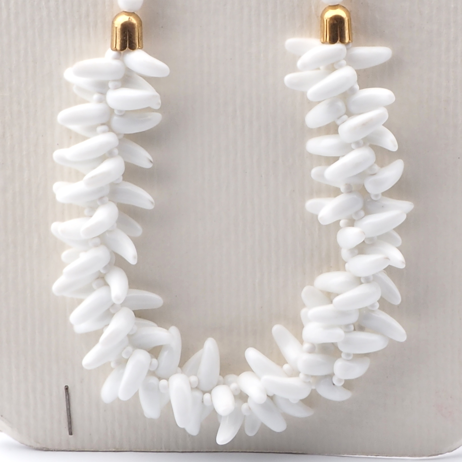 Vintage Czech white glass pendant bead tribal style necklace