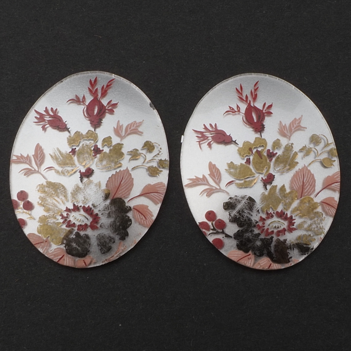 Lot (2) Vintage Czech hand painted wild flower oval glass cabochon jewelry elements 40x30mm