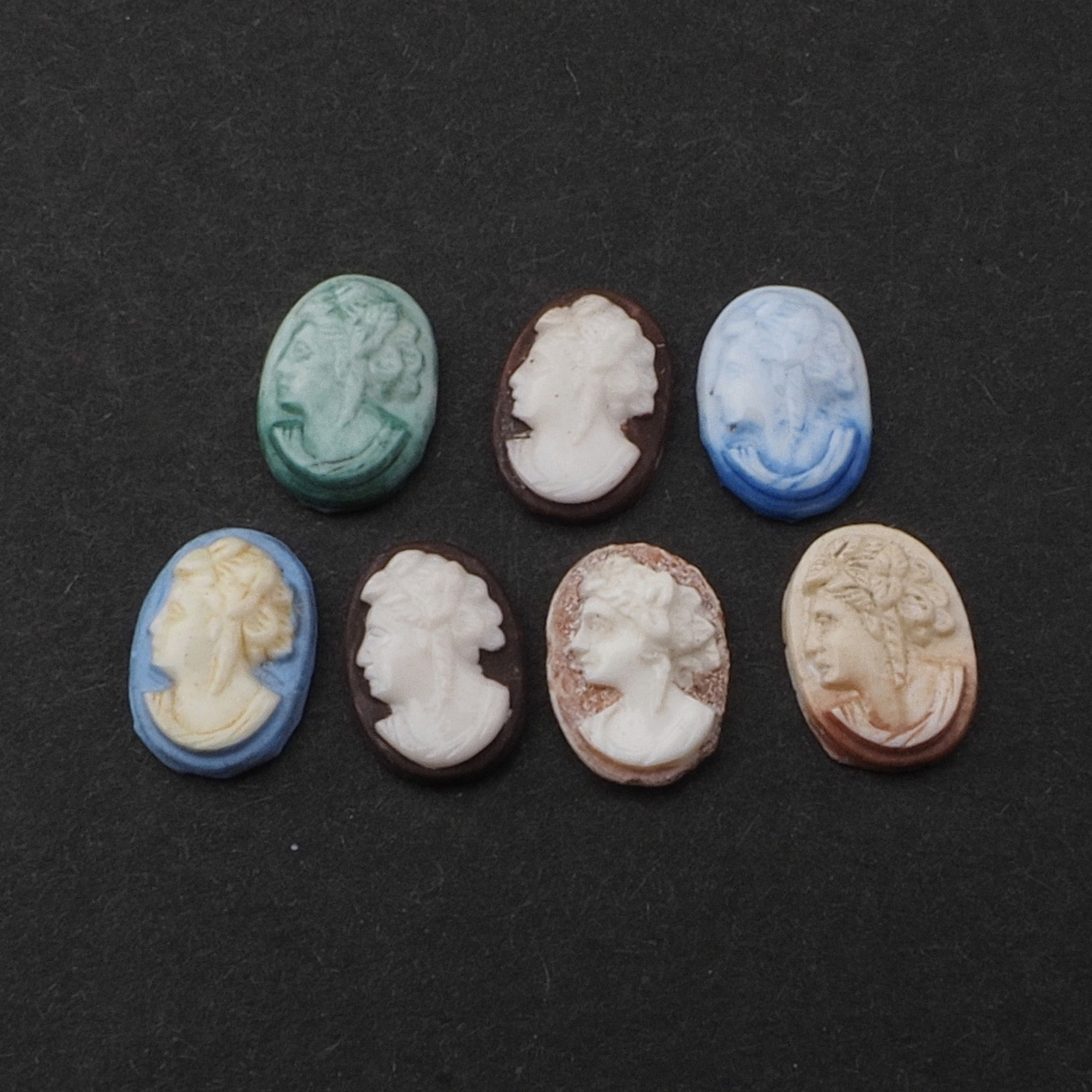 Lot (7) Czech vintage oval figural mini glass cameo cabochons