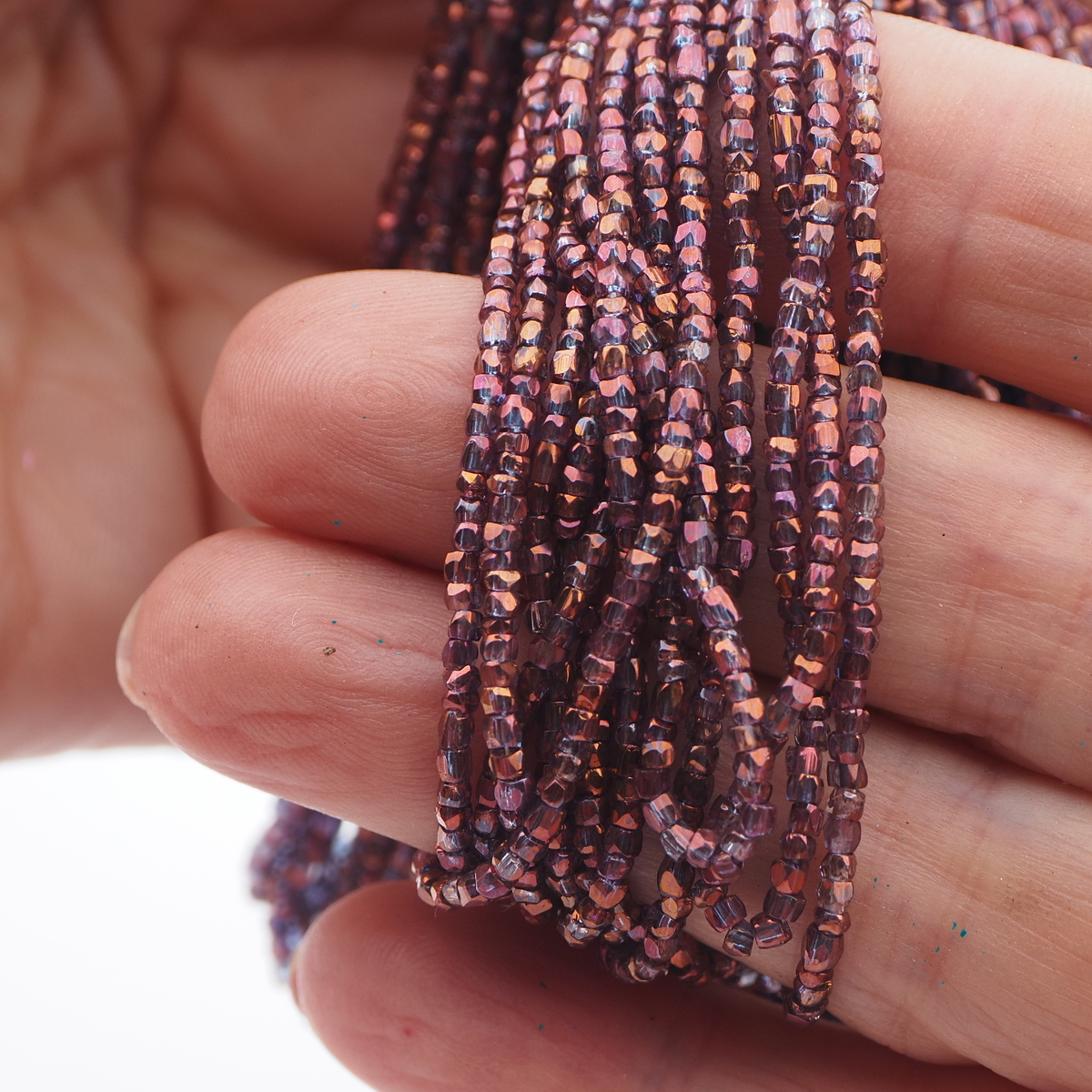 Master Hank purple saphiret metallic faceted seed glass beads 85g 12/0 Vintage Czech