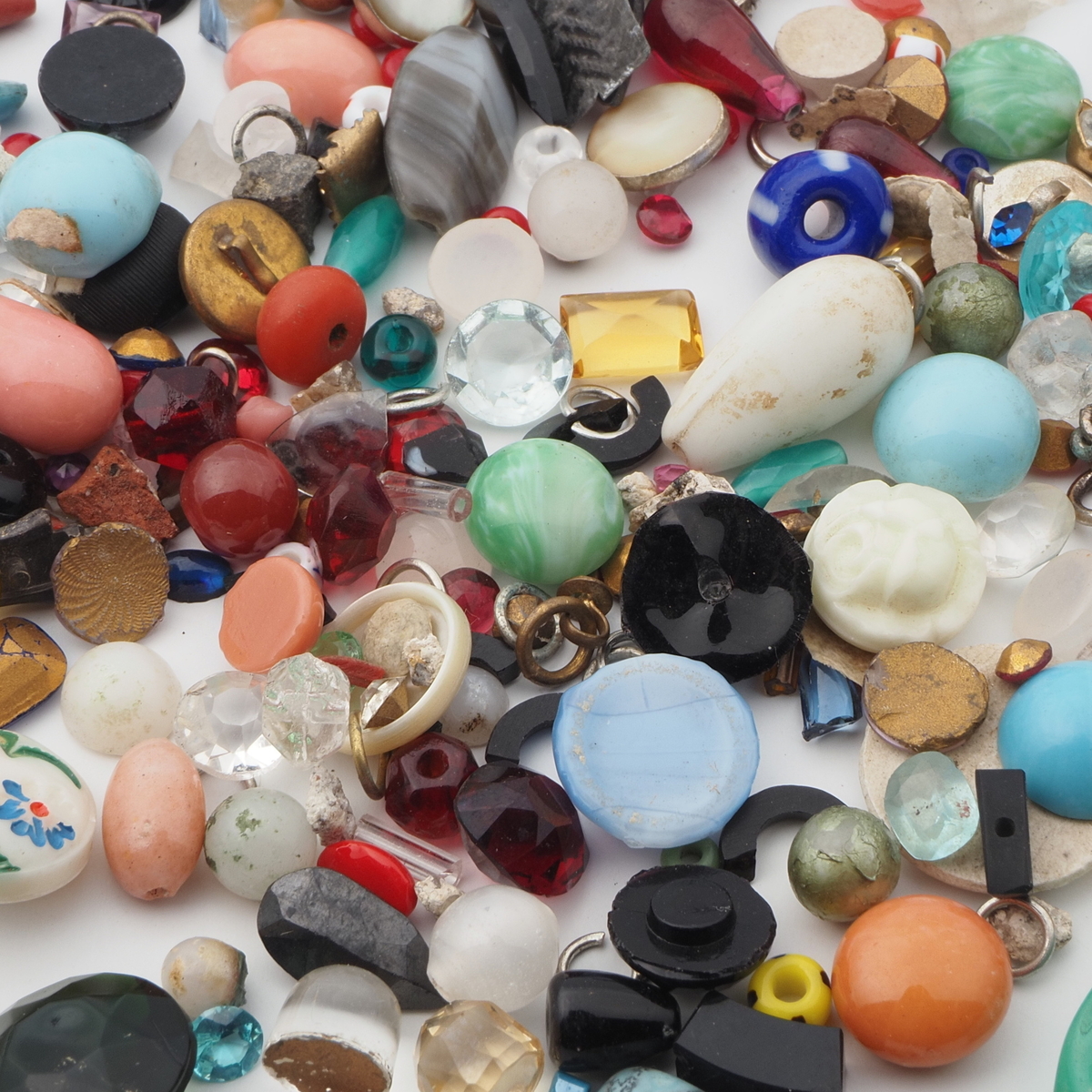 Lot (200+) Czech vintage assorted glass cabochons rhinestones beads findings