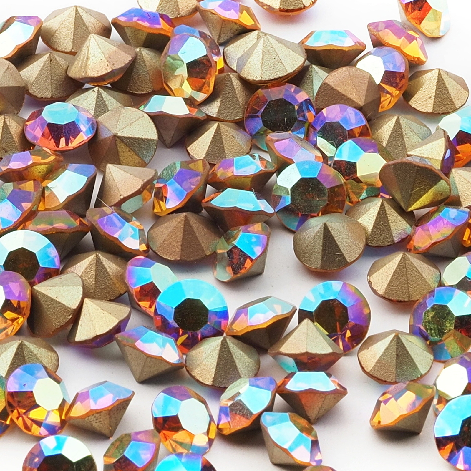 Lot (120) Czech vintage foiled vitrail rainbow glass rhinestones 8mm