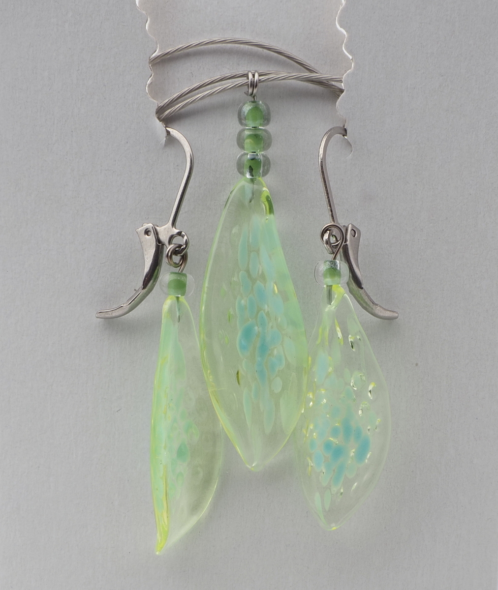 Czech lampwork uranium green leaf glass bead necklace earring set