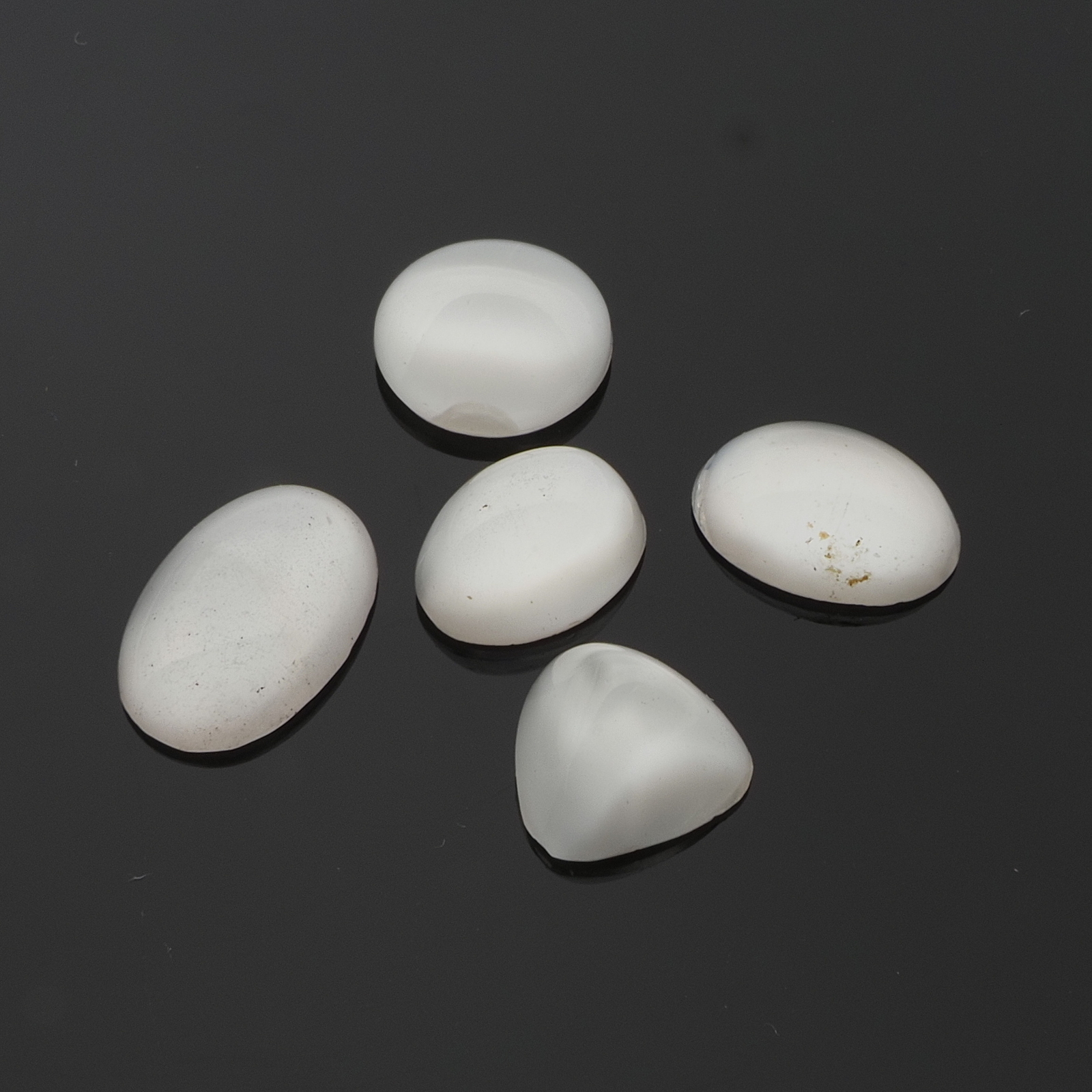 Lot (5) Czech vintage white satin moonglow glass cabochons