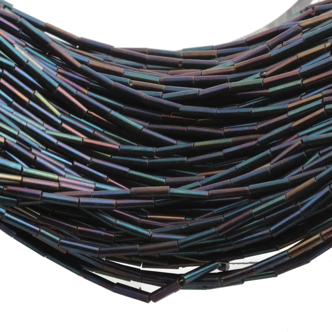 Hank lot 1600 Czech vintage iridescent rainbow metallic bugle glass beads 8mm - kopie
