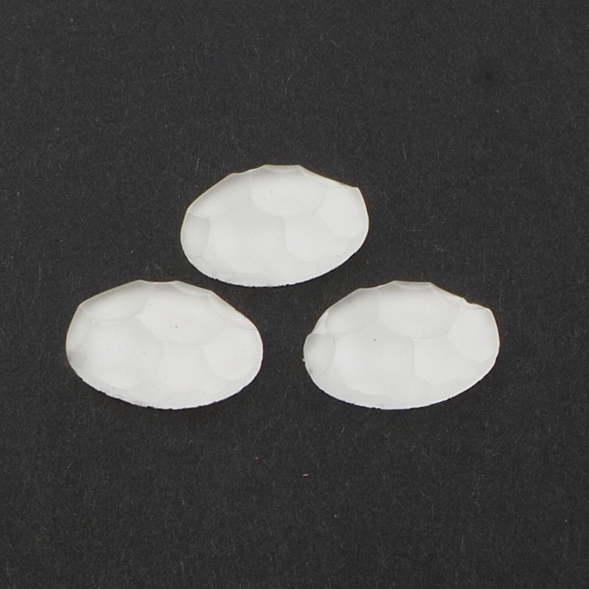 Lot (3) Czech vintage frost honeycomb foiled oval glass cabochons 18x13mm