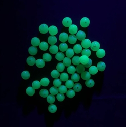 Lot (50) vintage Czech uranium vaseline green round glass beads 6mm